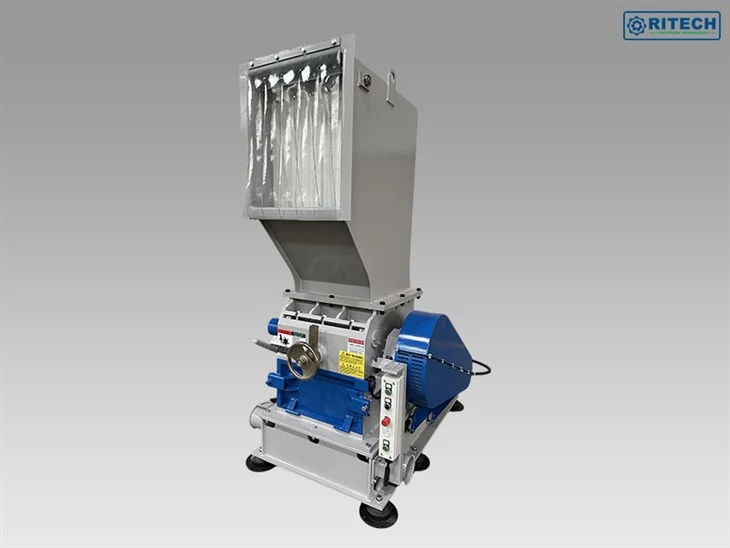 Soundproof crusher
