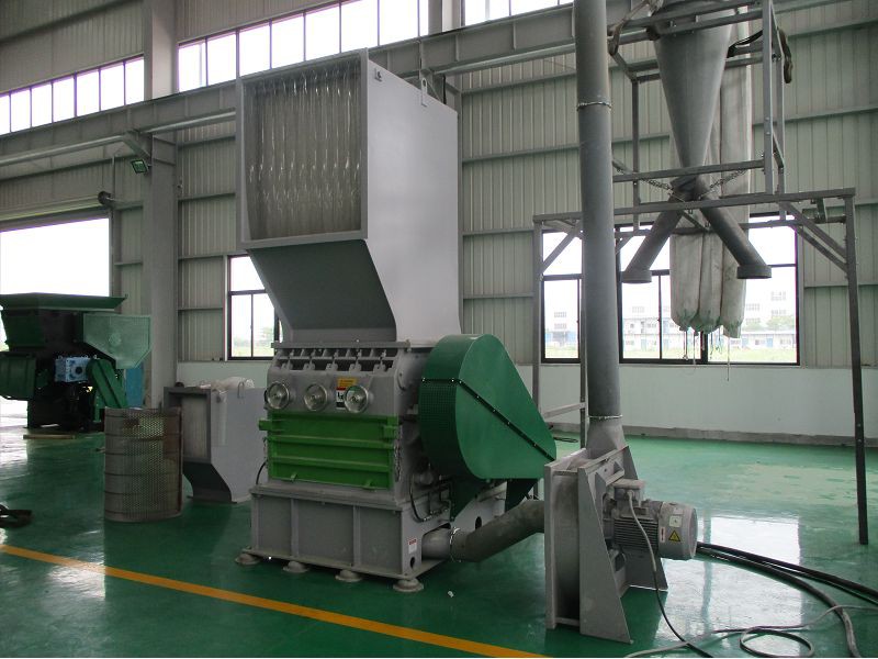 Plastic Bottle Crusher Plastic Bottle Crusher